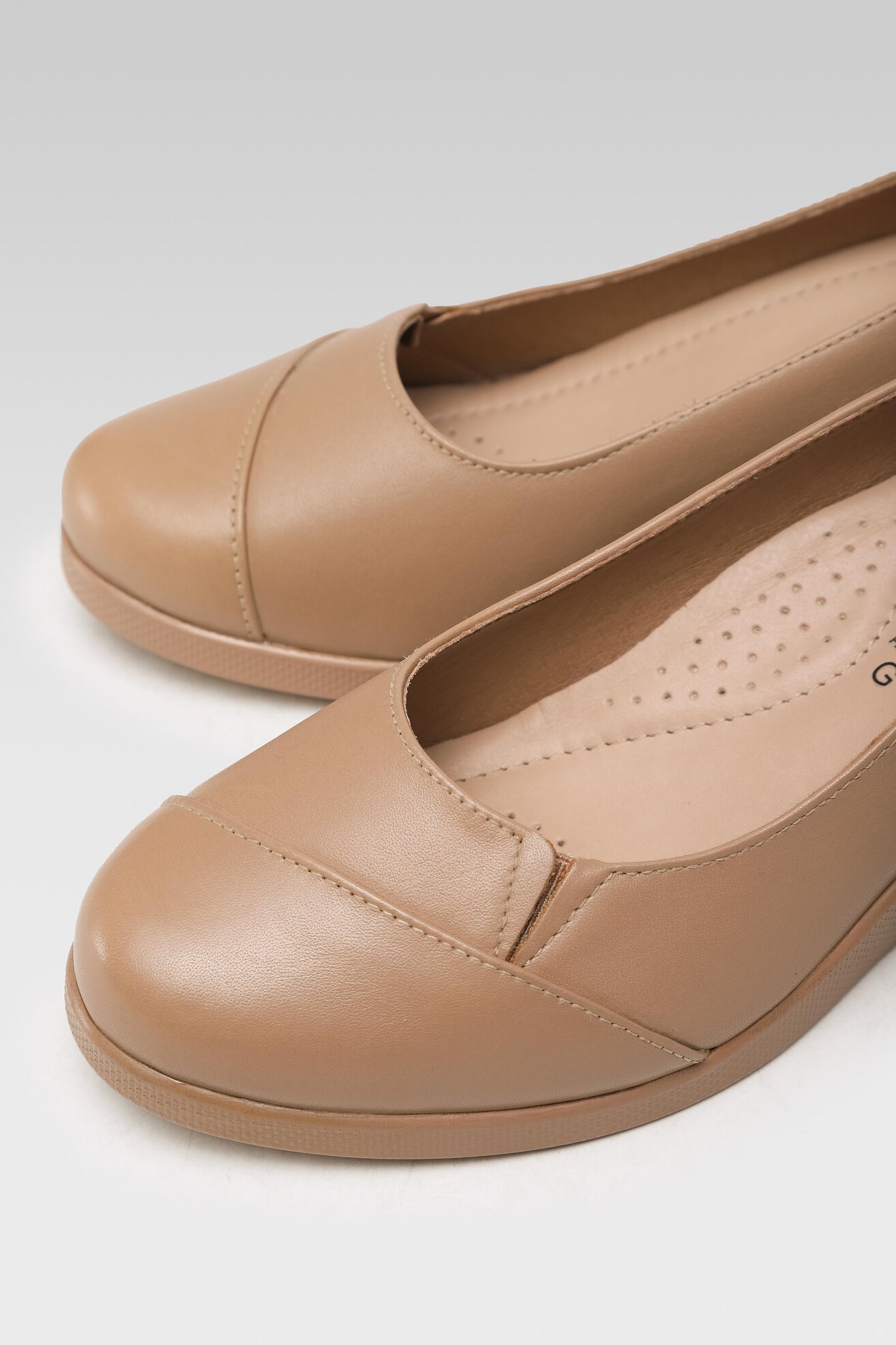 Półbuty Go Soft EST-295-13 Beżowy