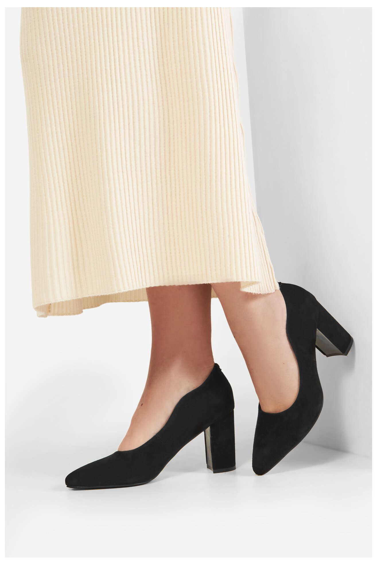 Cipele na štiklu Lasocki HY7709-1 CRNA