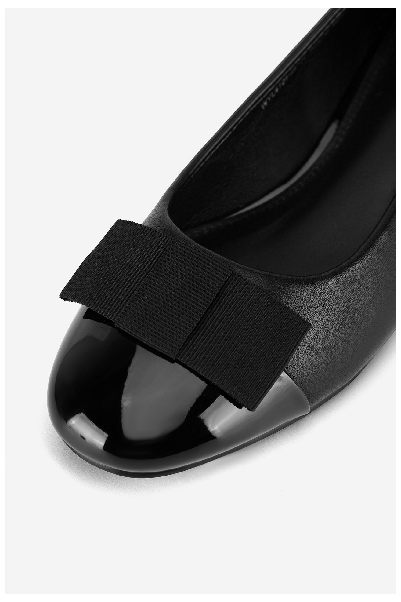 Körömcipő Lasocki WYL4104-2Z FEKETE