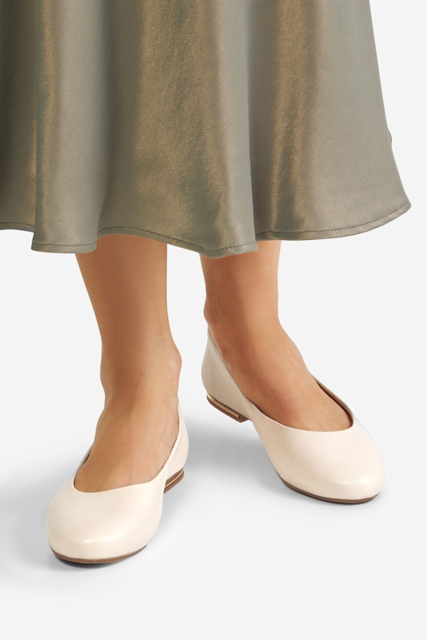 
                Lasocki - Baleriny skórzane - 5906751002377