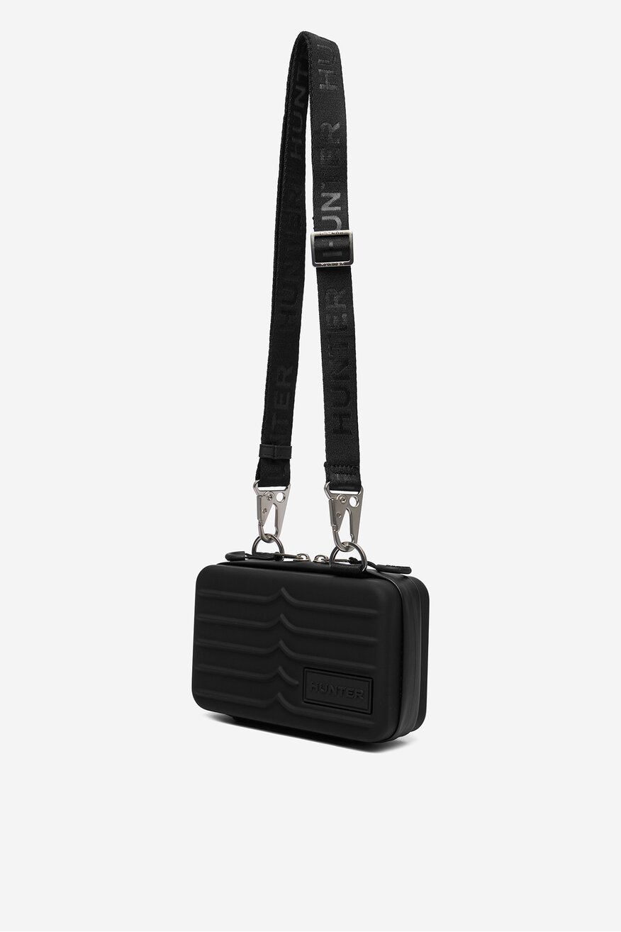 
                Дамска чанта HUNTER ЧЕРЕН - 5906751425428