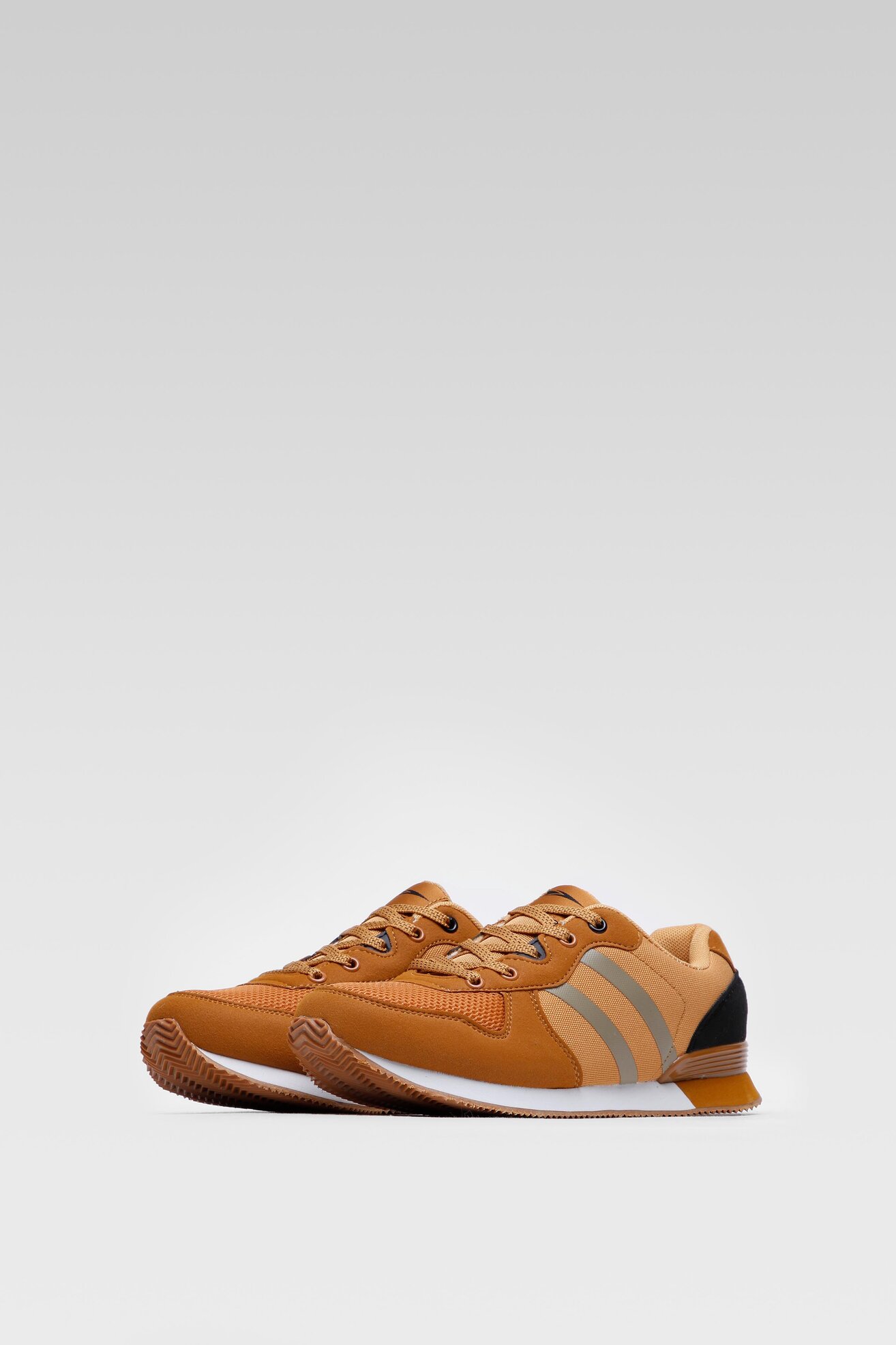 Obuwie sportowe Sprandi BP23-5967 Camel