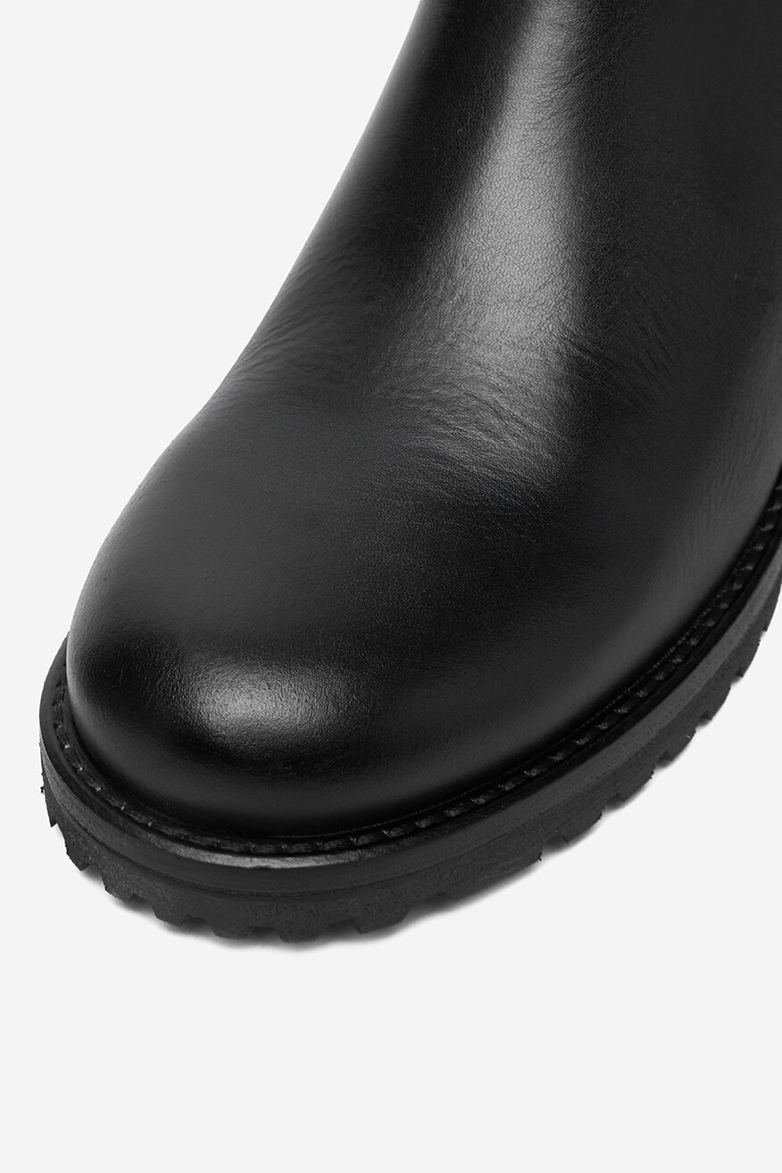 
                Kratke čizme Lasocki CRNA - 5906751391839