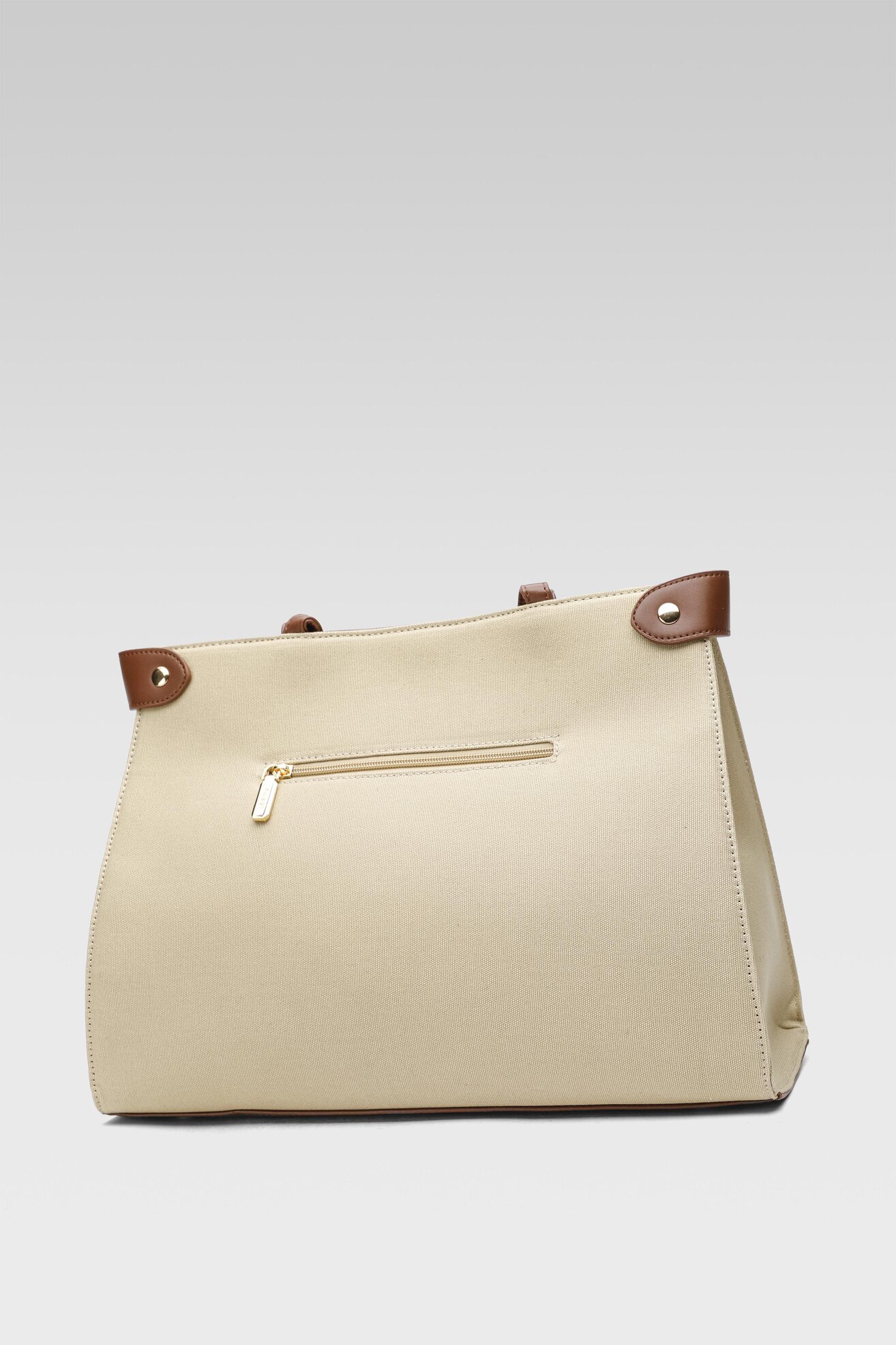 Дамска чанта Quazi MQH-J-018-02 БЕЖОВ