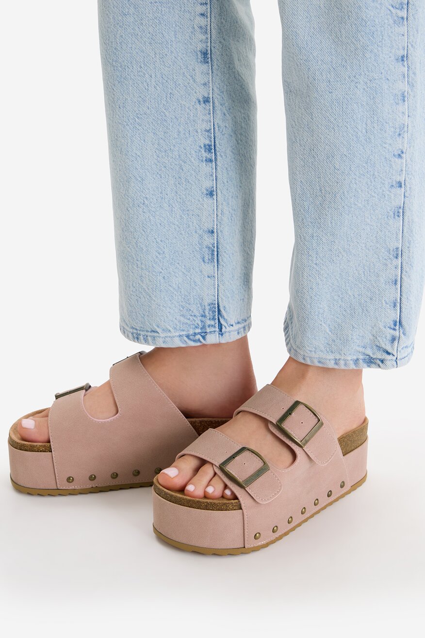 
                DeeZee - Klapki - 5906751759202