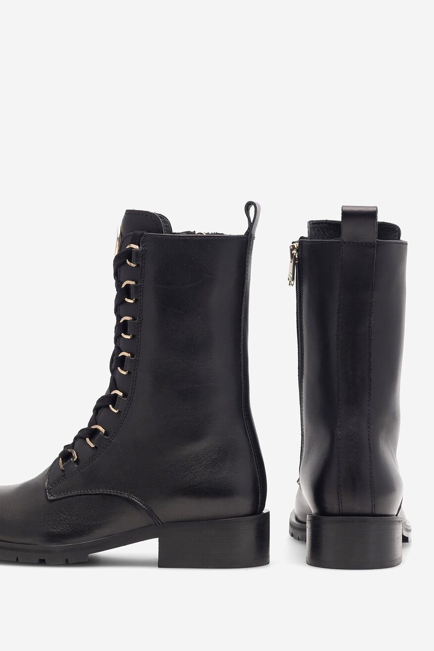 
                Csizma EVA MINGE FEKETE - 5905588133957