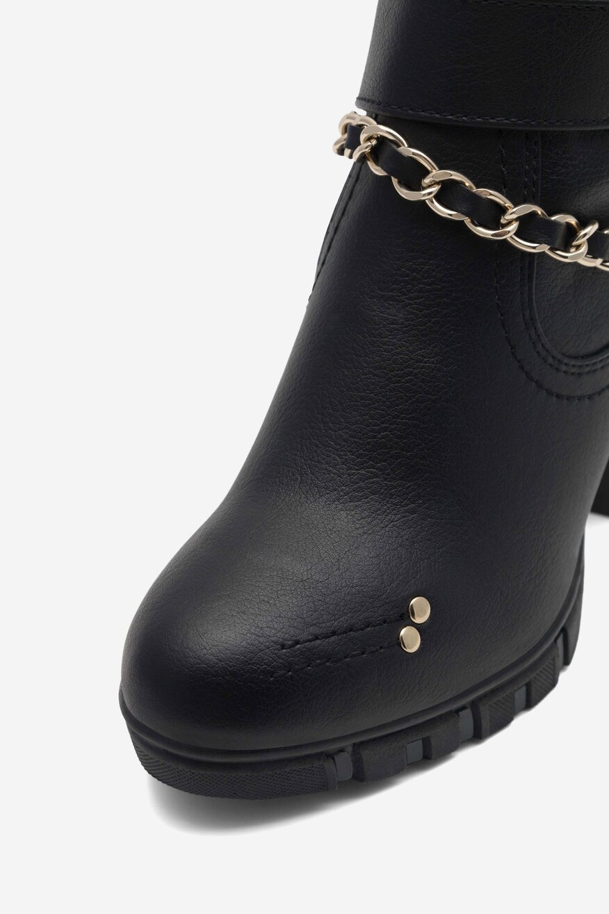 
                Ботуши Mustang ЧЕРЕН - 5905588861225