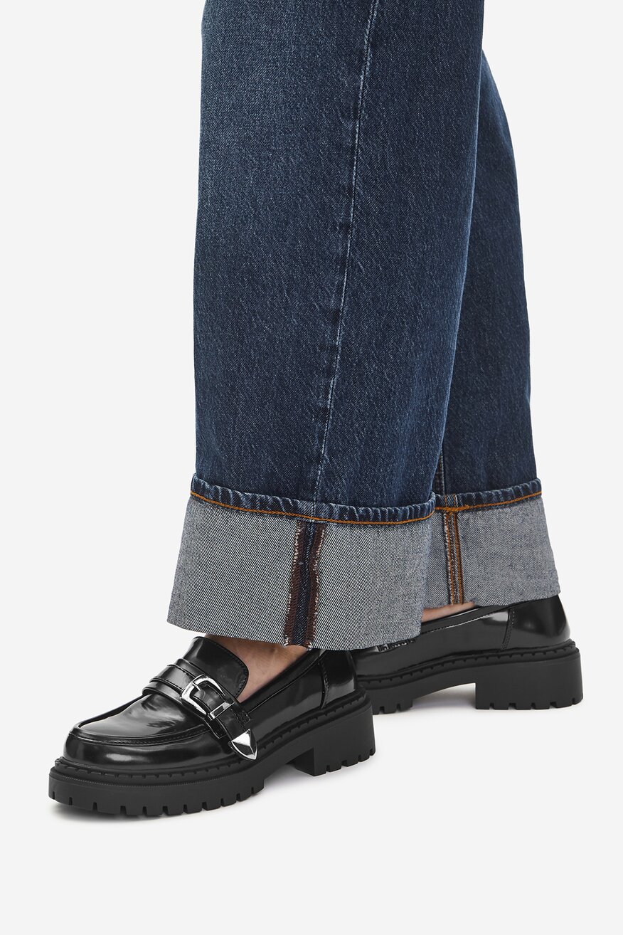 
                Mokaszin Jenny FEKETE - 5906751332009