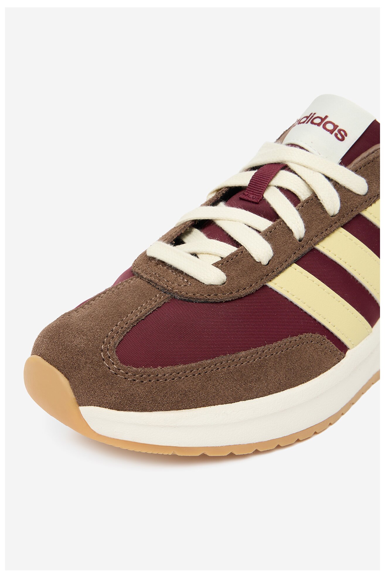 Спортни обувки adidas CEO-RUN 70S 2.0 JQ9589 КАФЯВ