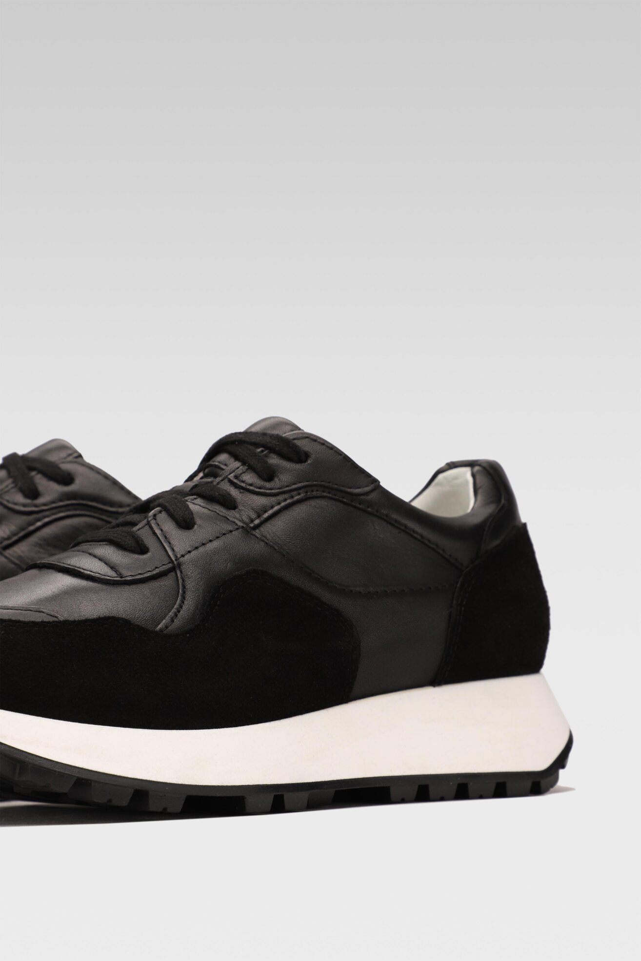 Półbuty Gino Rossi Sport RST-MADDOX-02 Czarny