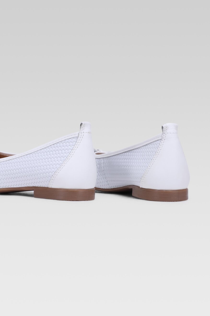 
                Lasocki - Skórzane baleriny z aplikacją - 5903698459615