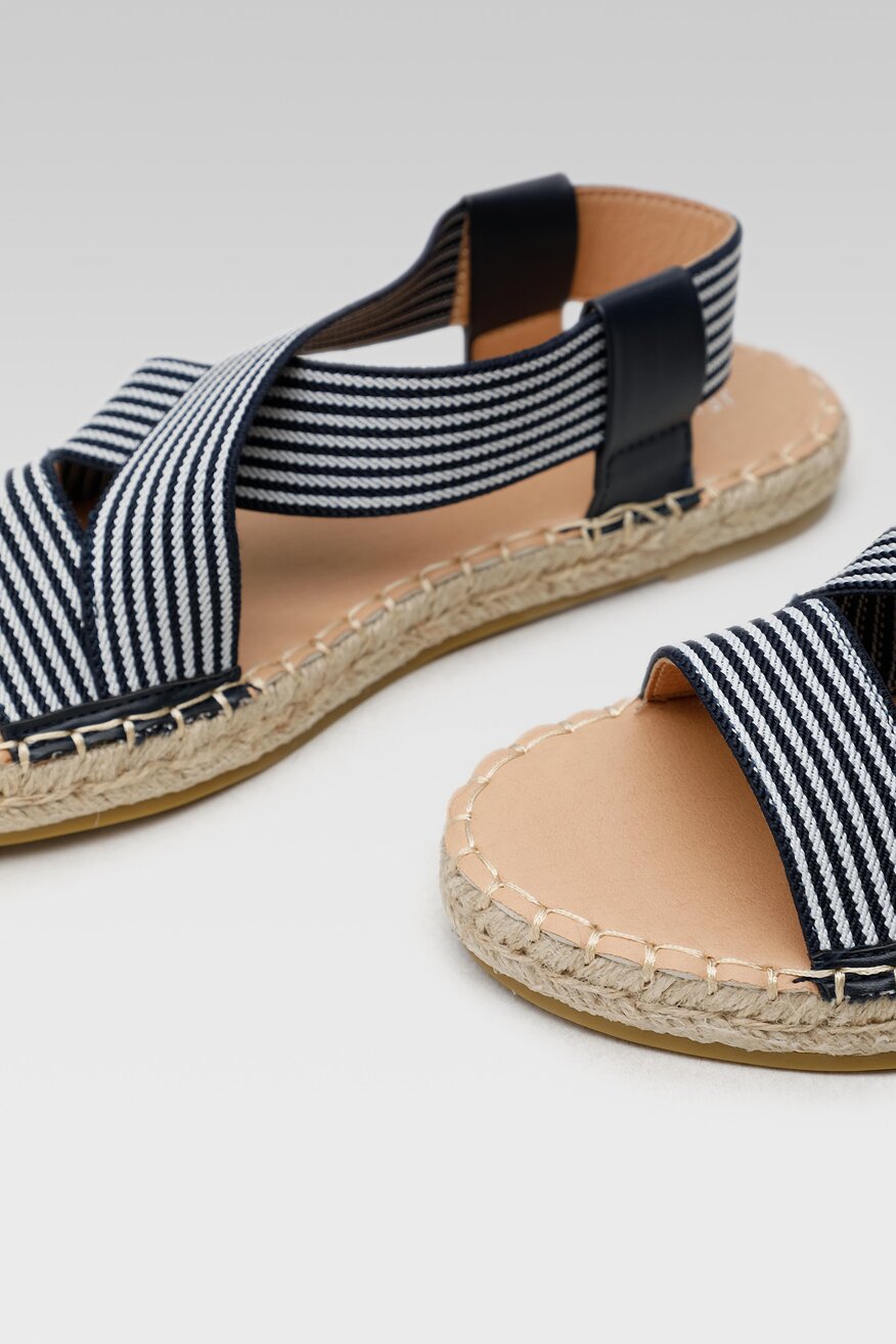 
                Jenny Fairy - Sandały na słomianej podeszwie - 5904248722241