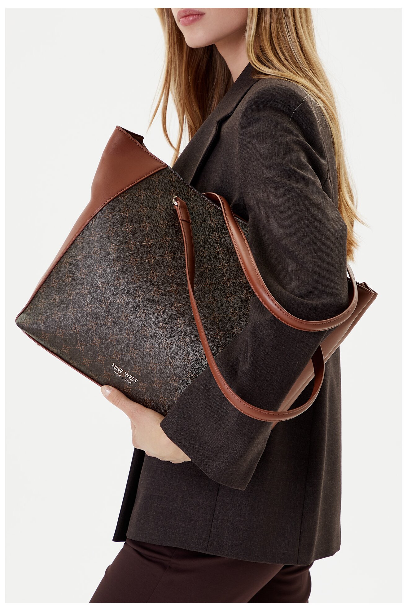 Дамска чанта NINE WEST EO-WYOMING-LDA8449 КАФЯВ