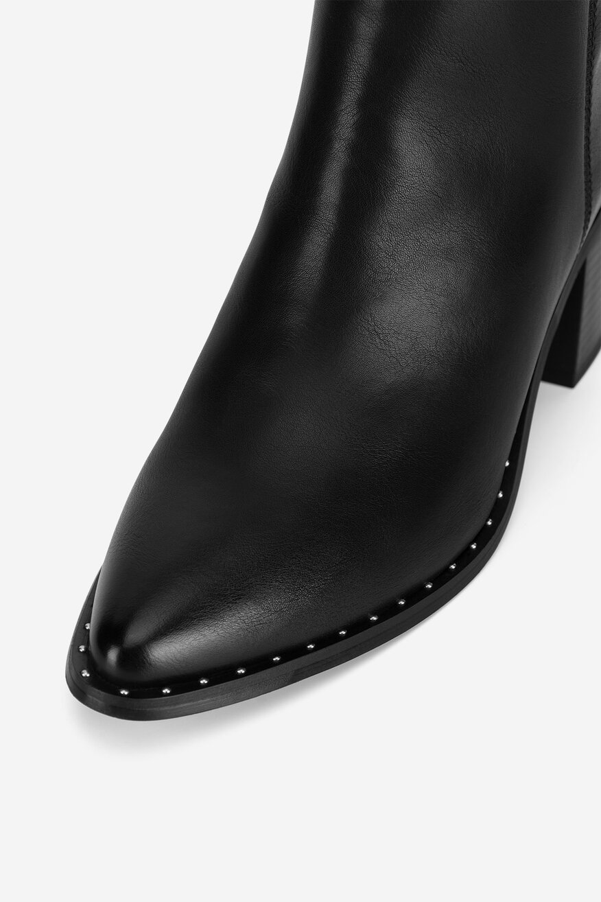 
                Боти DeeZee ЧЕРЕН - 5906751288900