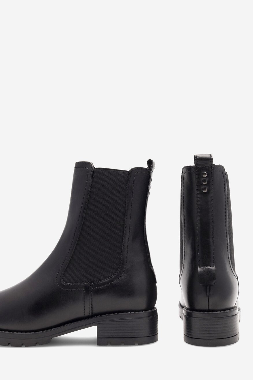 
                Ghete Lasocki NEGRU - 5905588089216