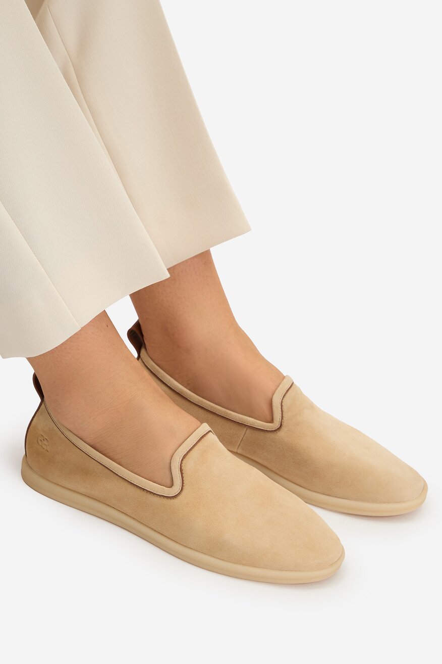 
                Cipele Gino Rossi BEŽ - 5906751875902