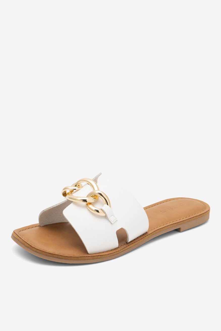 
                Jenny Fairy - Klapki białe - 5904862887012