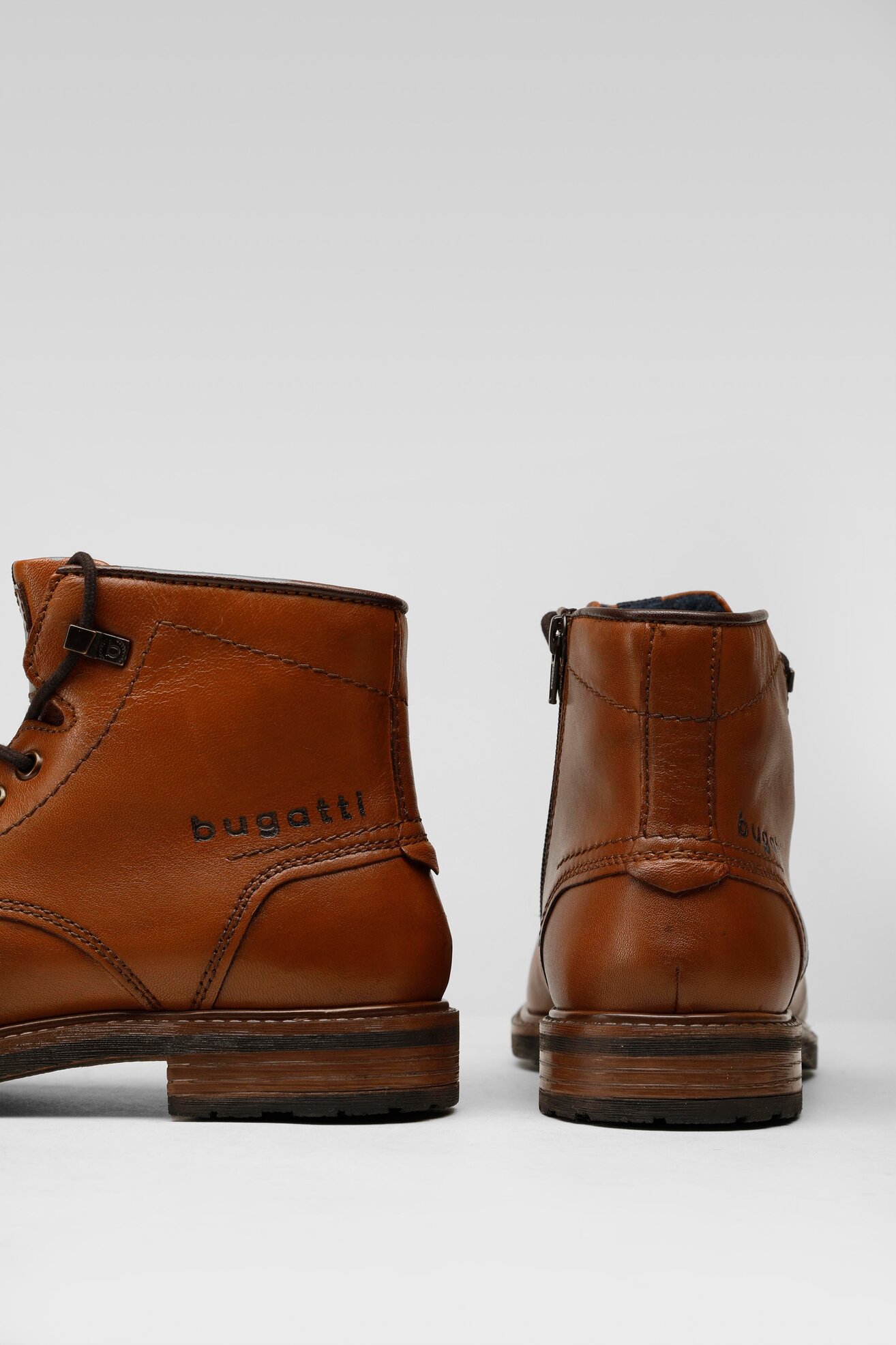 Trzewiki Bugatti 315-95731-4000-6300 Brązowy