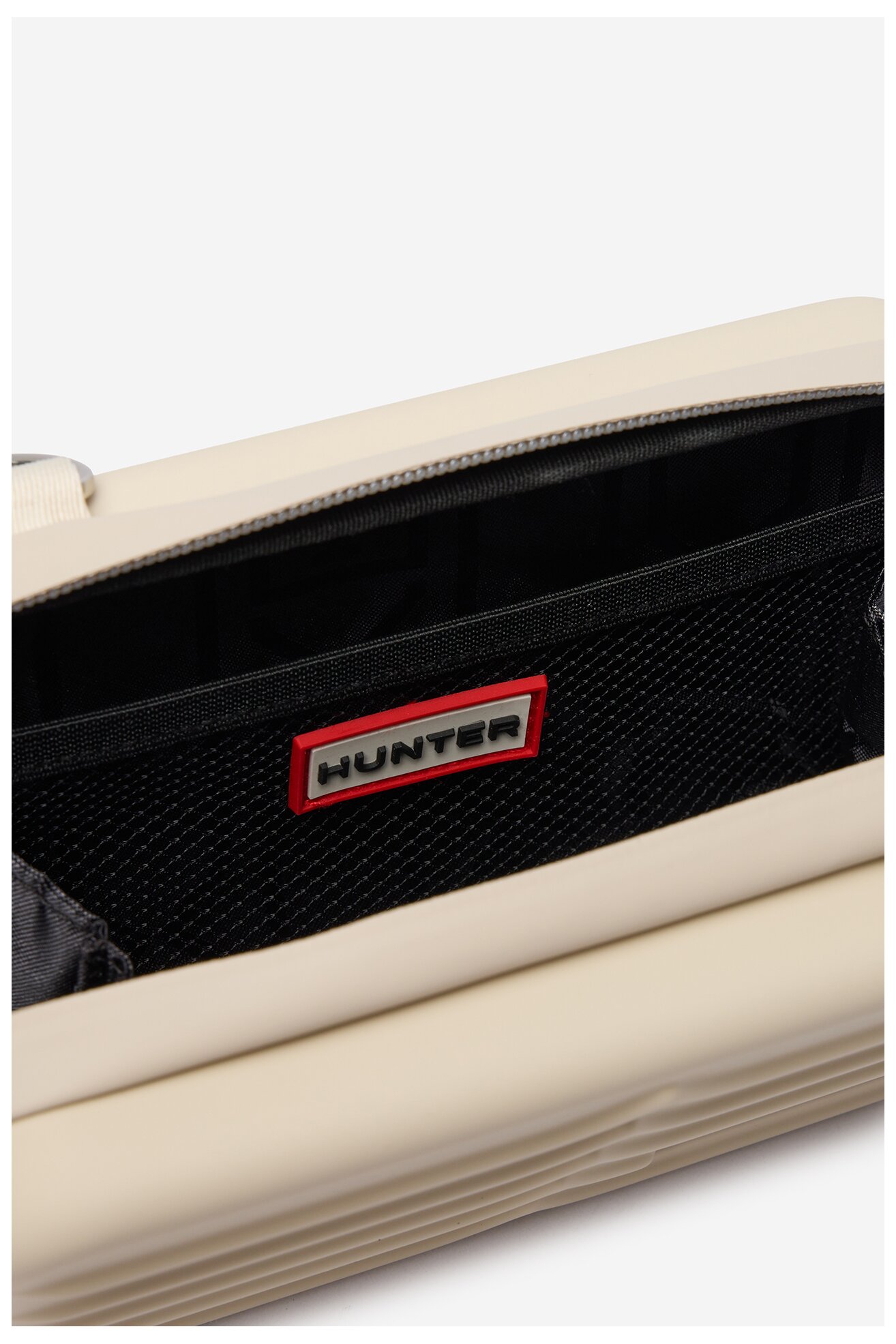 Дамска чанта HUNTER CEO-HTR-XC-009-08 БЕЖОВ