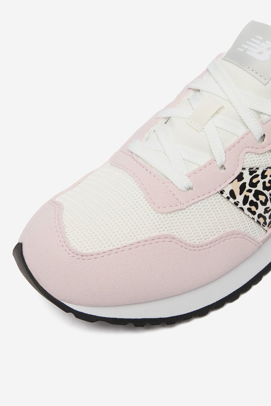 
                Спортни обувки New Balance РОЗОВ - 5906751852903