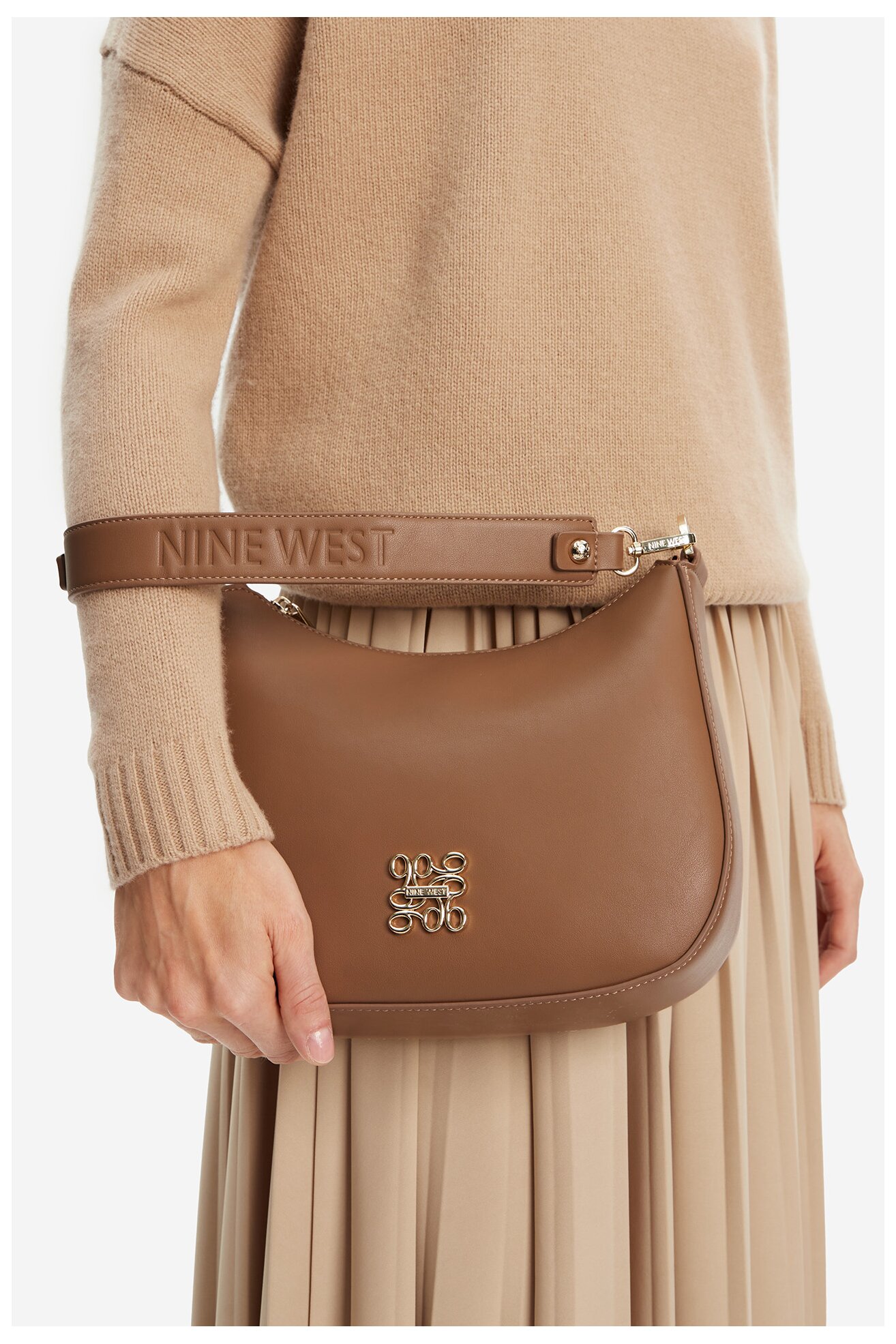 Kézitáska NINE WEST CEO-NANCY-H241690 SÖTÉTBÉZS