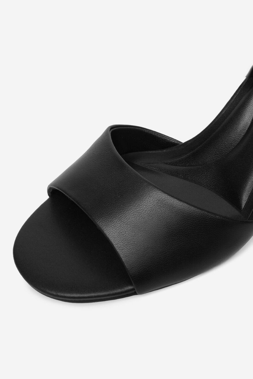 
                Sandale Gino Rossi CRNA - 5907964042785