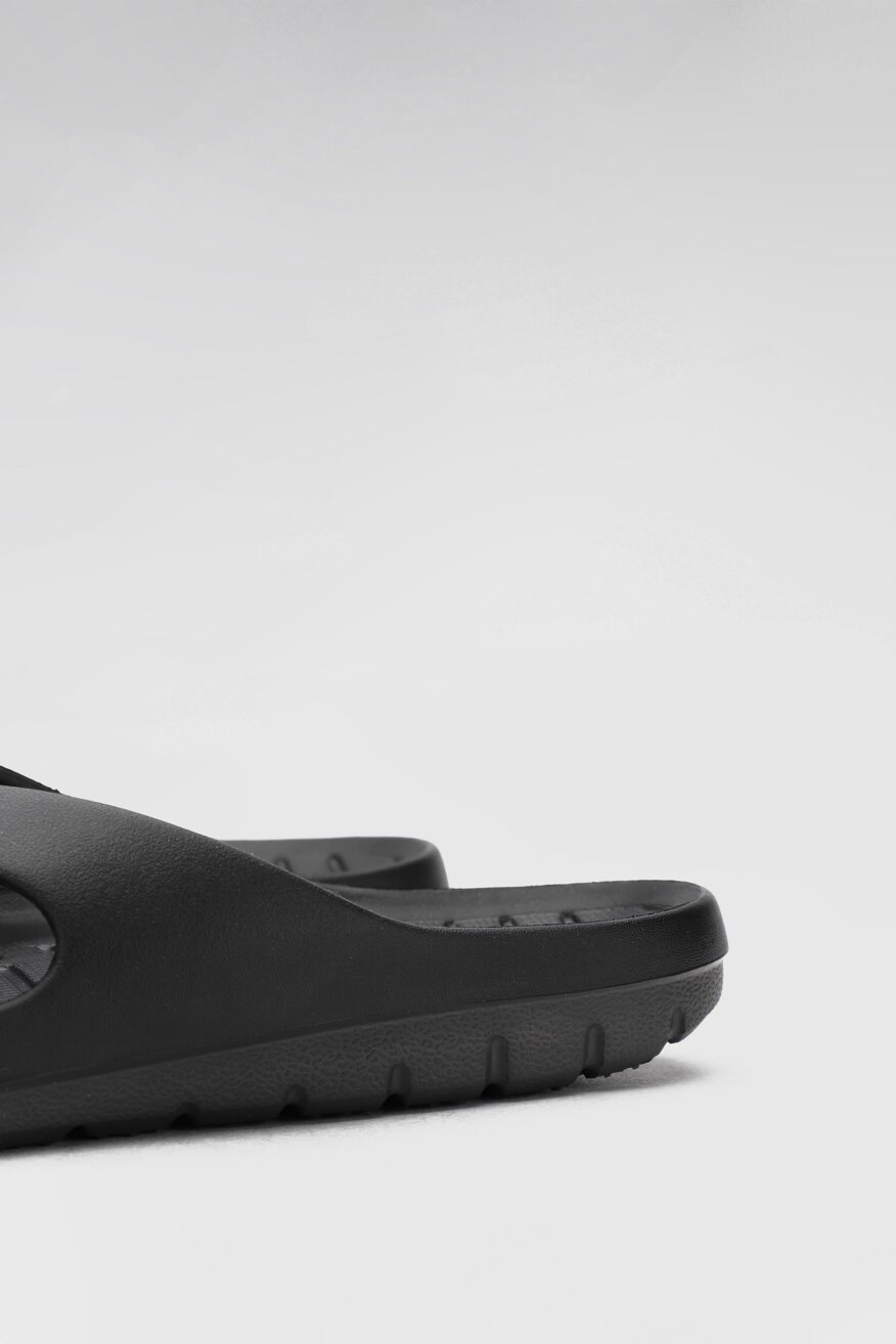 
                Coqui - Klapki basenowe czarne - 5903698467399