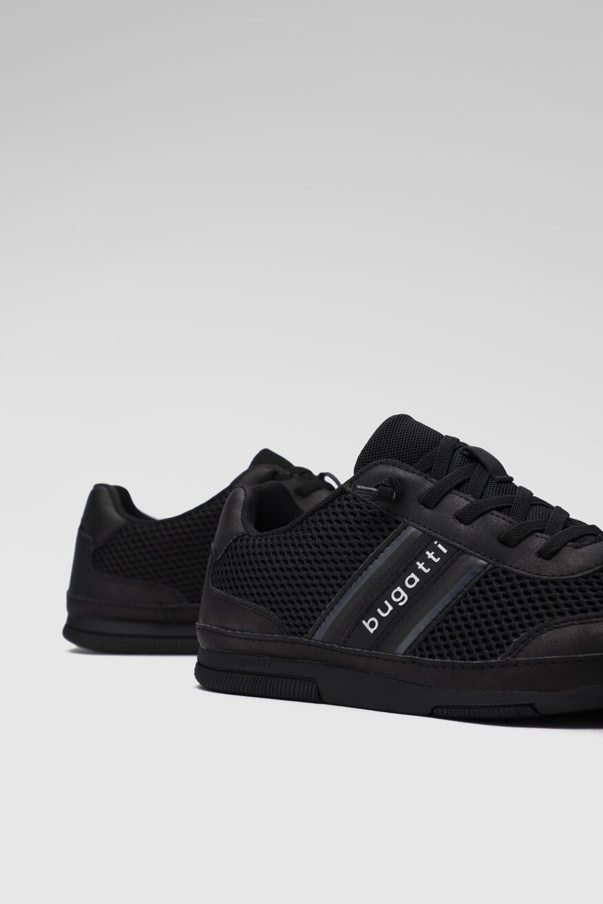 
                Bugatti - Półbuty czarne - 5903698251837