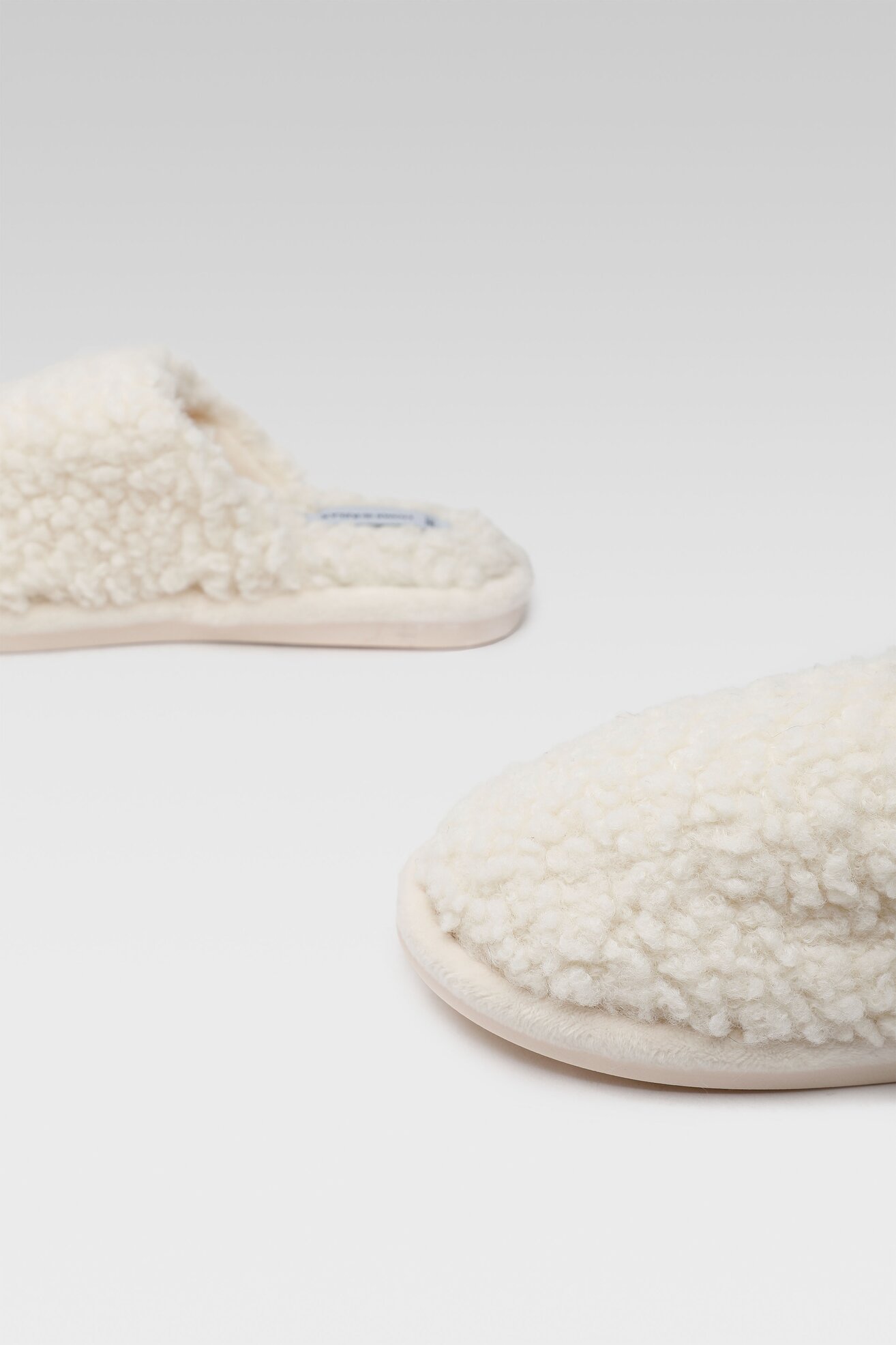 Kapcie Home&Relax GRS-005 Biały