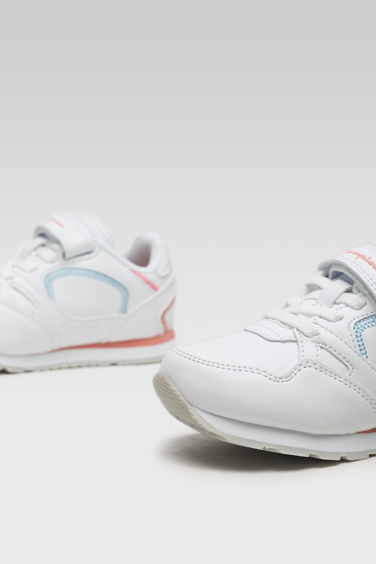 Obuwie sportowe Champion RR CHAMP G PS S32233-WW006 Biały