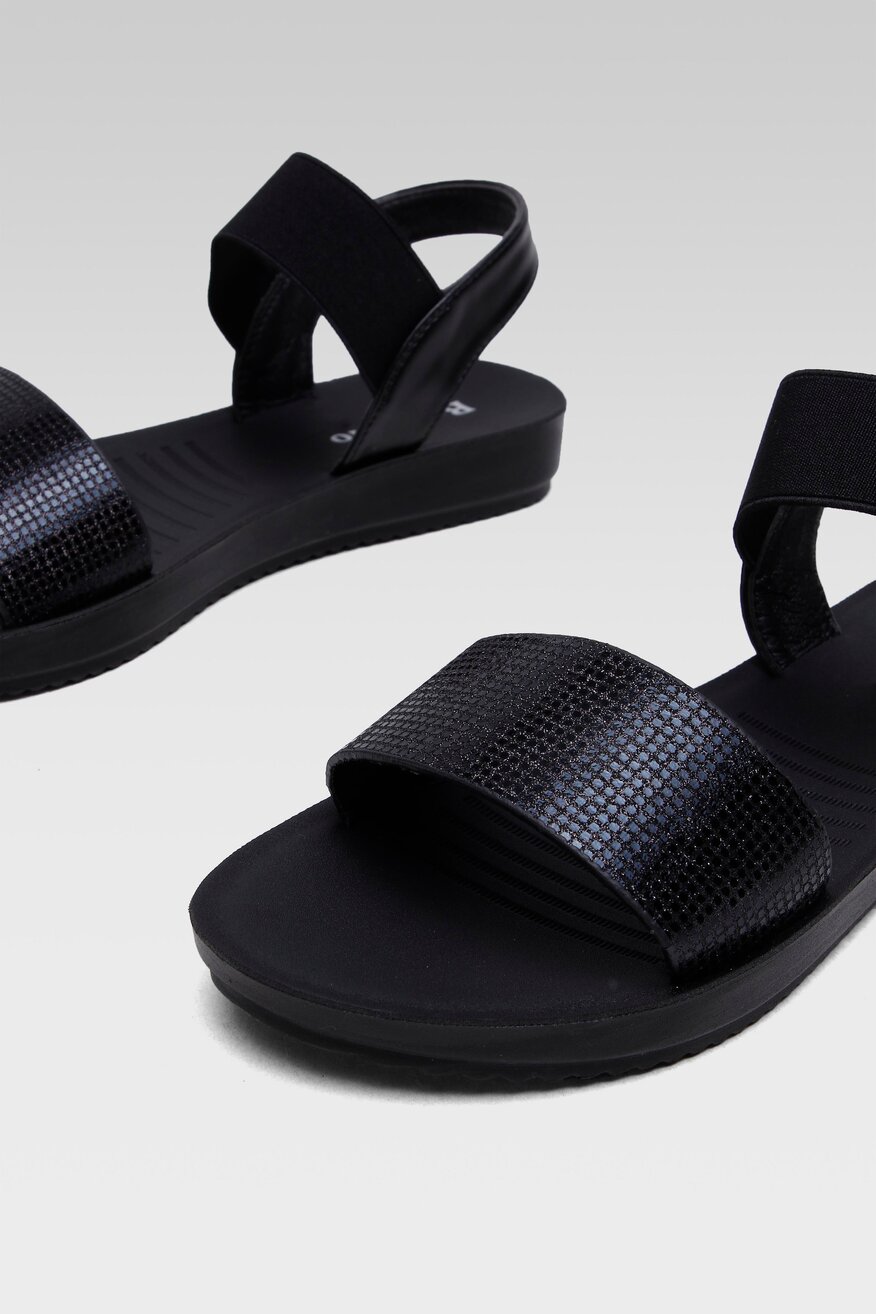 
                Bassano - Sandały czarne - 5904248630461