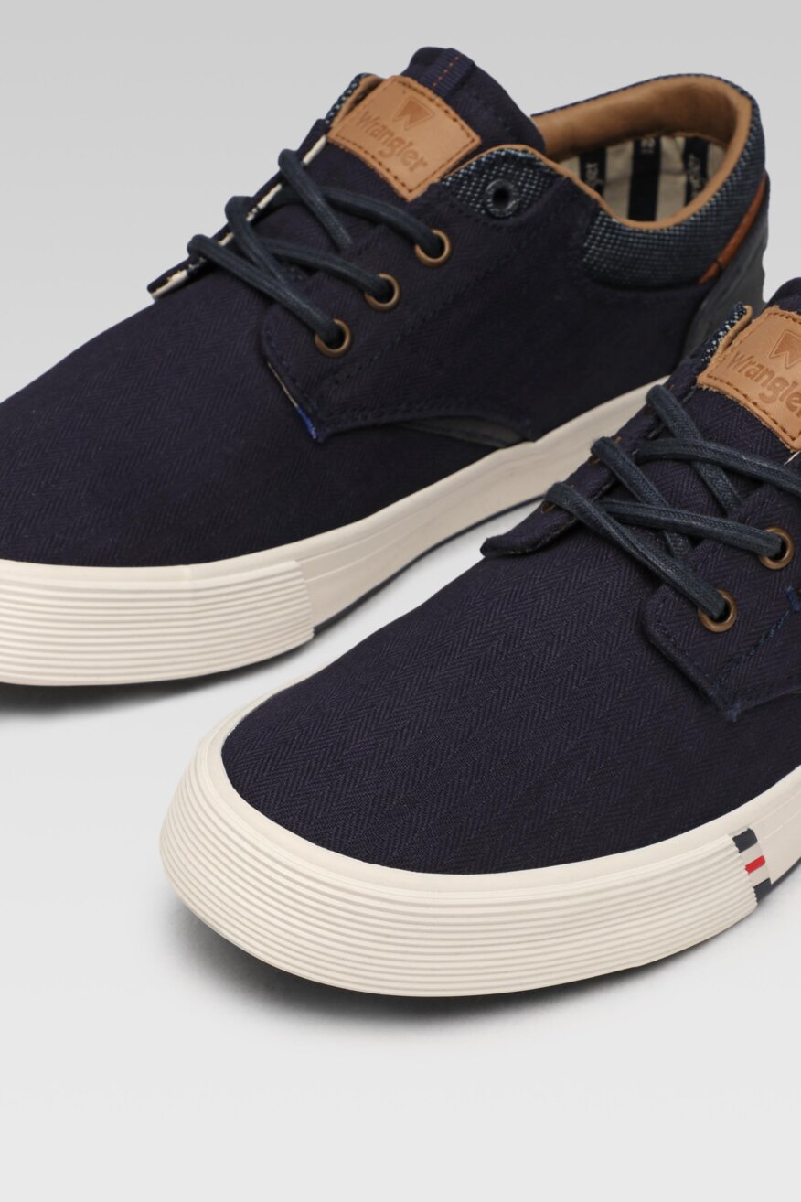 
                Wrangler - Trampki granatowe sznurowane - 5903698389745