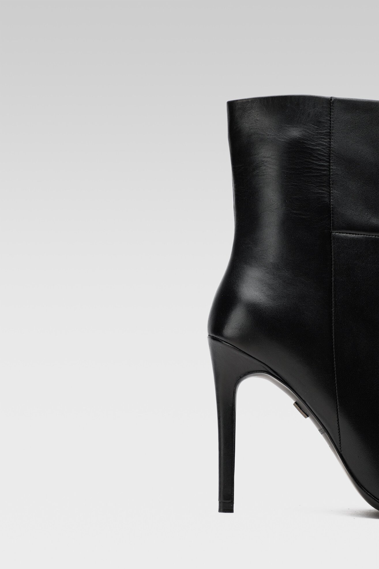 Botki Gino Rossi 105921 Czarny