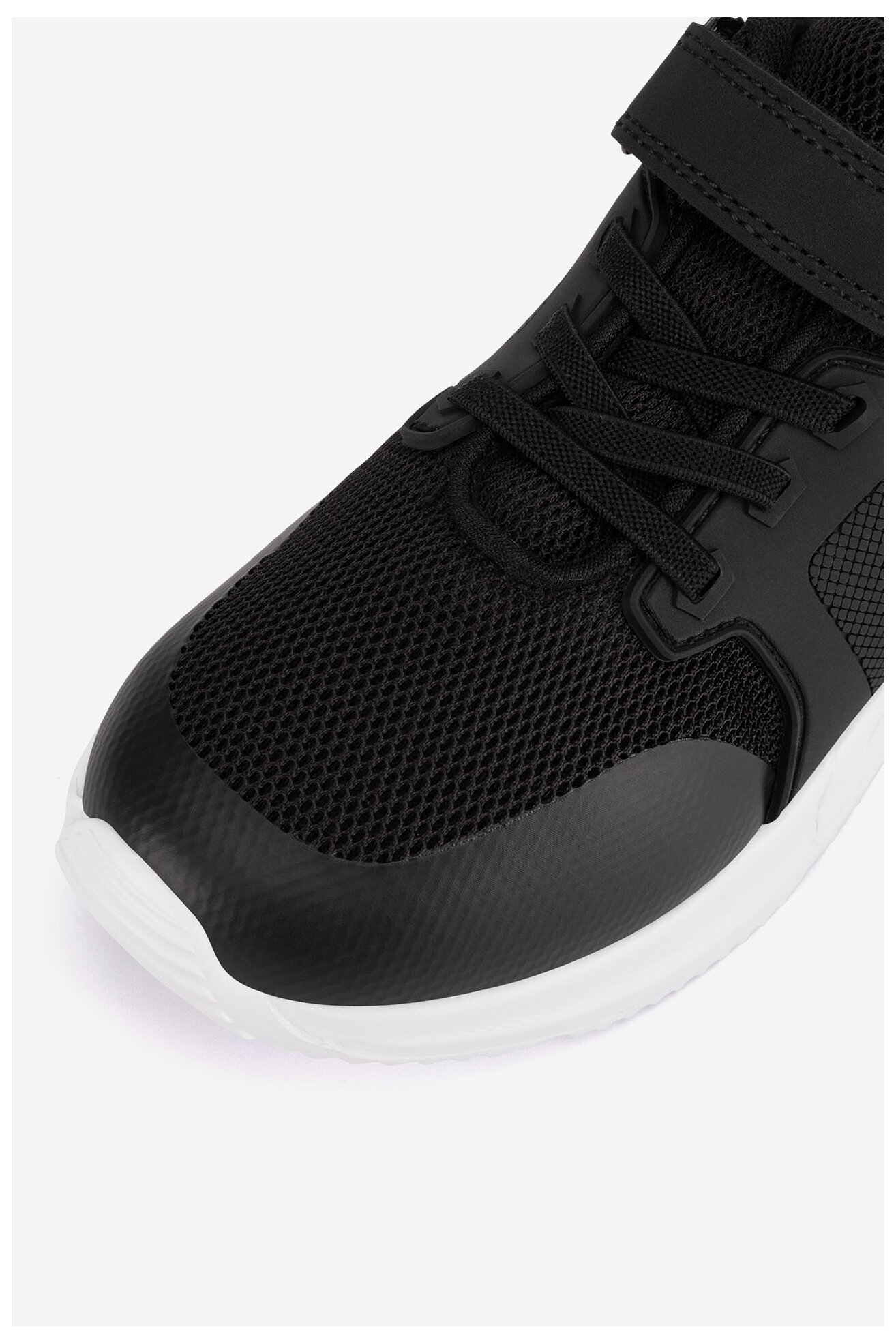 Patike Action Boy BIC19591 CRNA