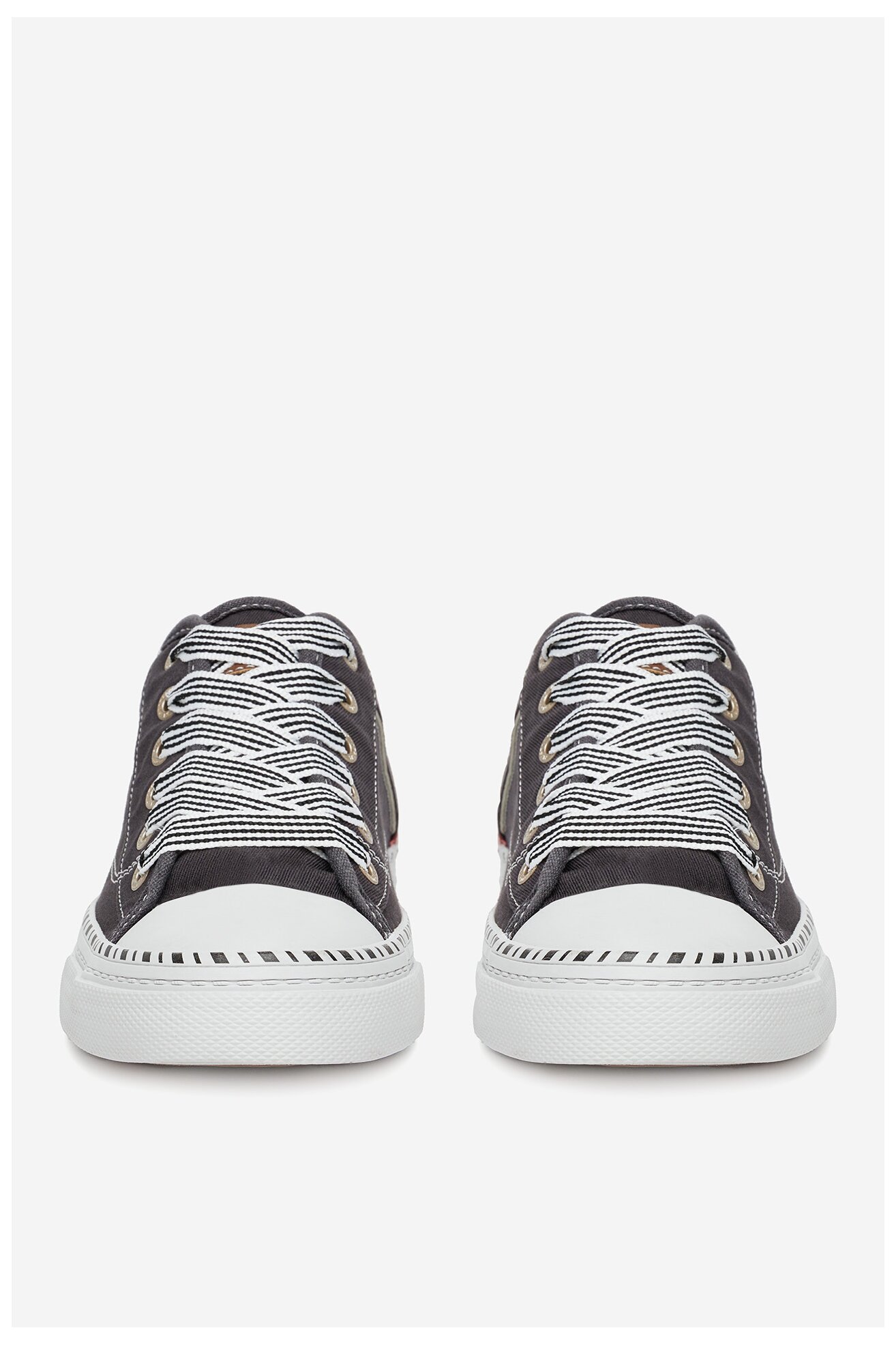 Vászoncipő Mustang 1376-303 FEKETE