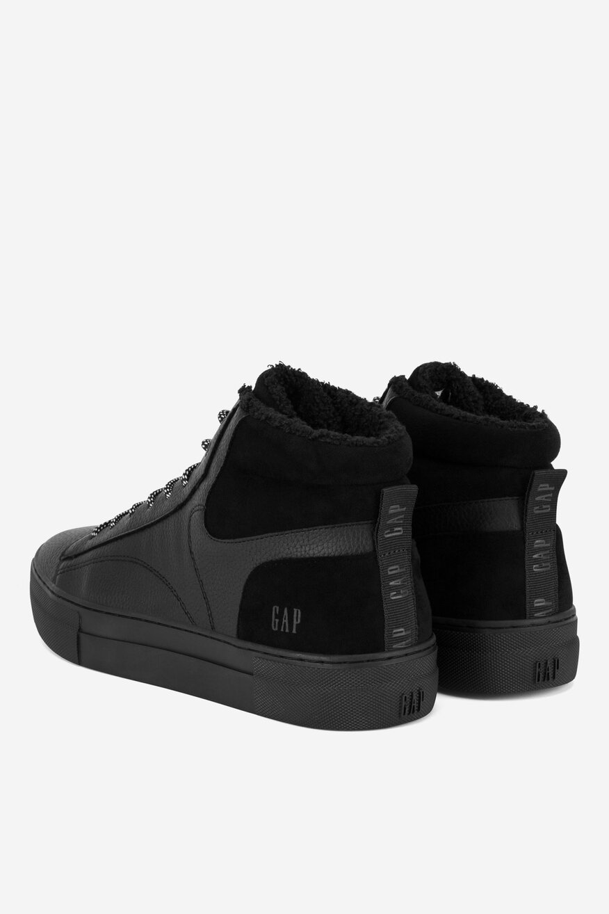 
                GAP - Buty sportowe ocieplane - 5905588909712