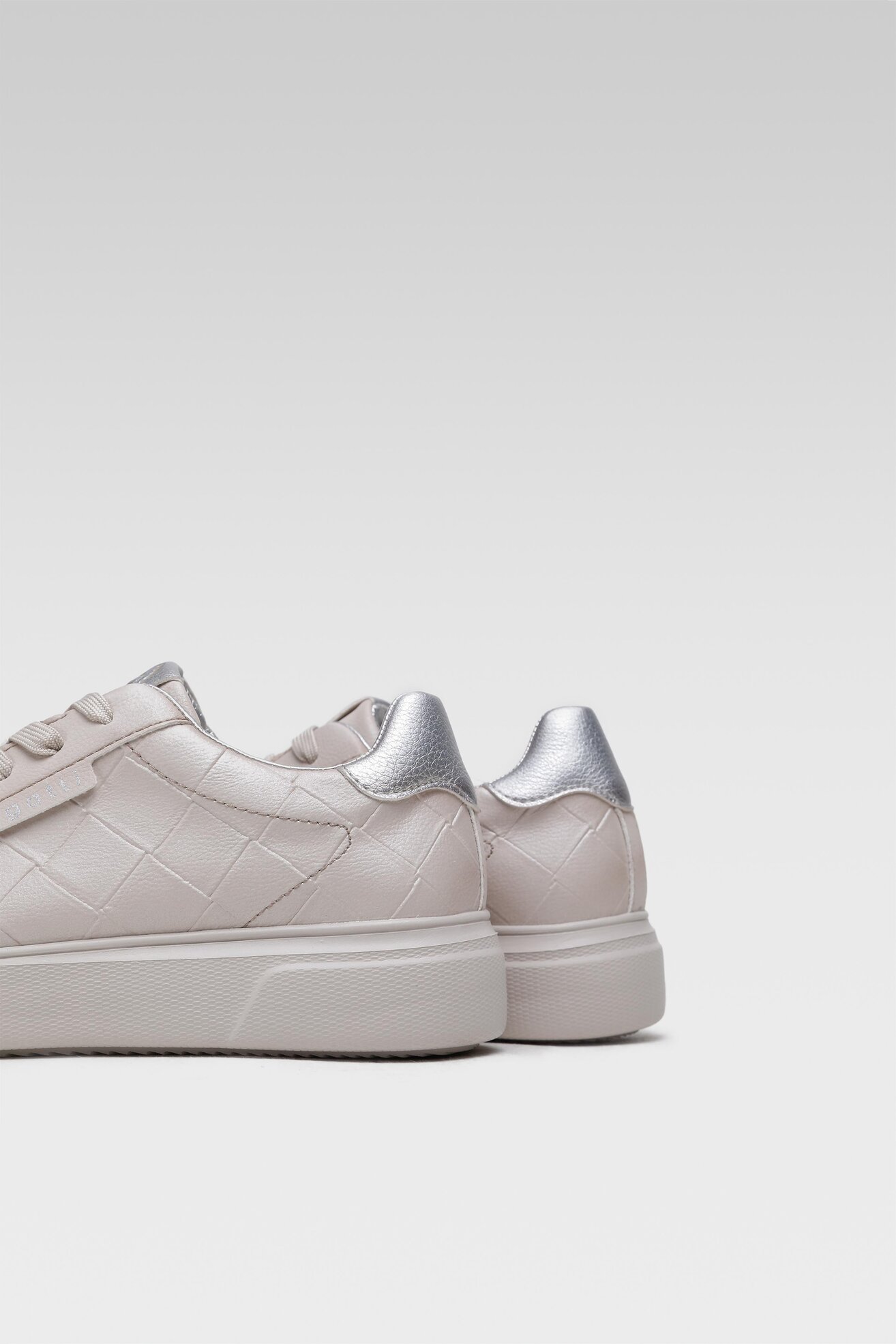 Sneakers Bugatti 435-A2S06-5550-5290 Beżowy