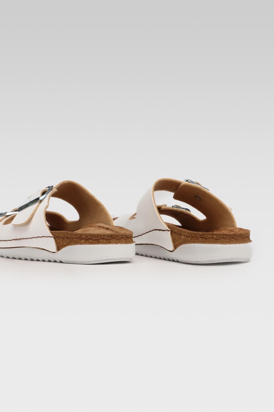 
                Inblu - Klapki pastelowe białe - 5903698501062