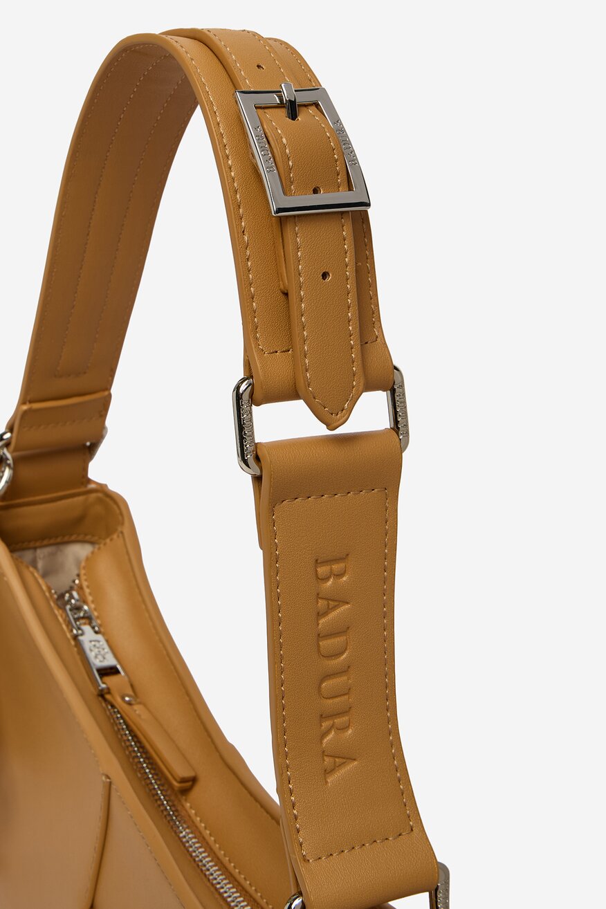 
                Сумка З Ремінцем Badura ВЕРБЛЮЖИЙ - 5906751596203