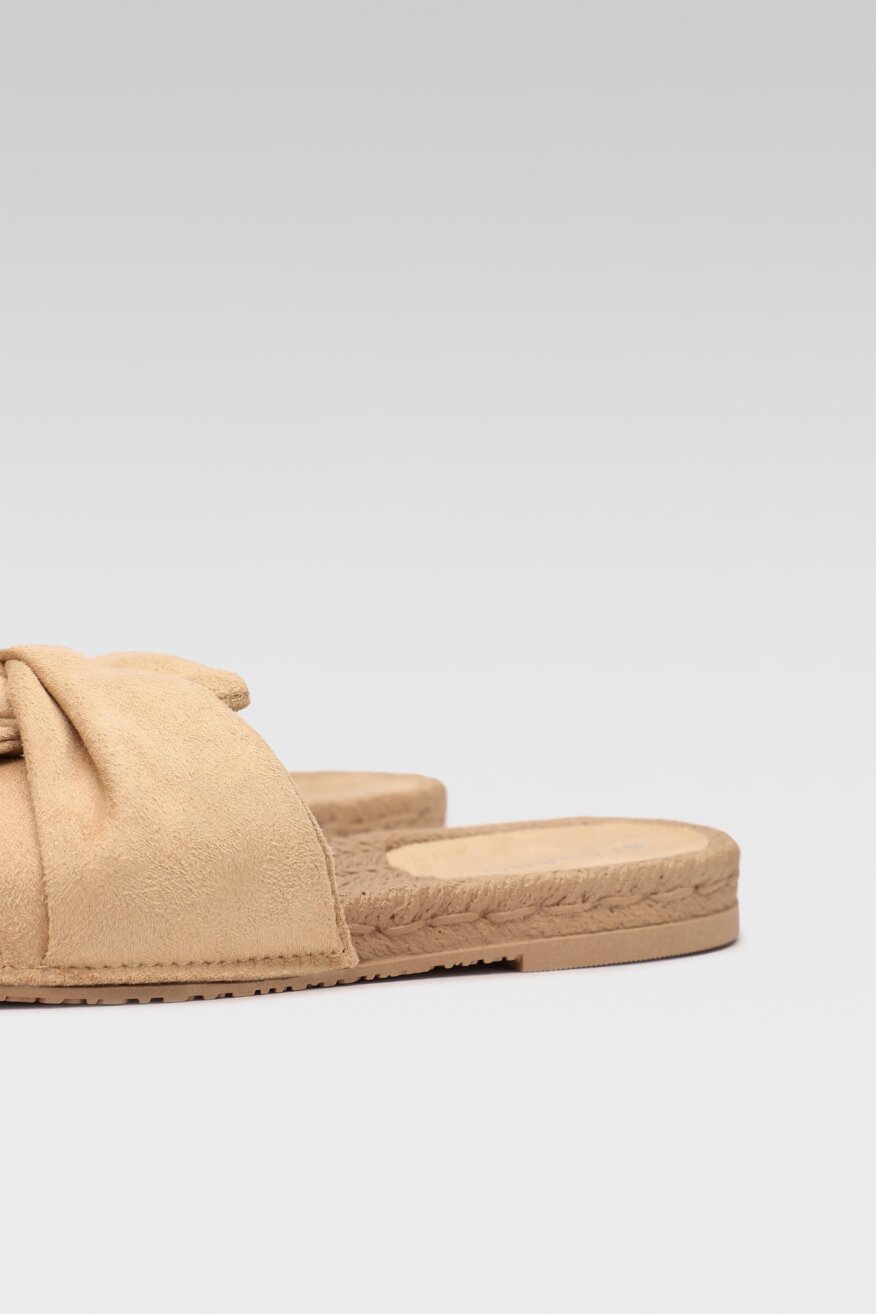 Bassano - Klapki beżowe - 5903698465319