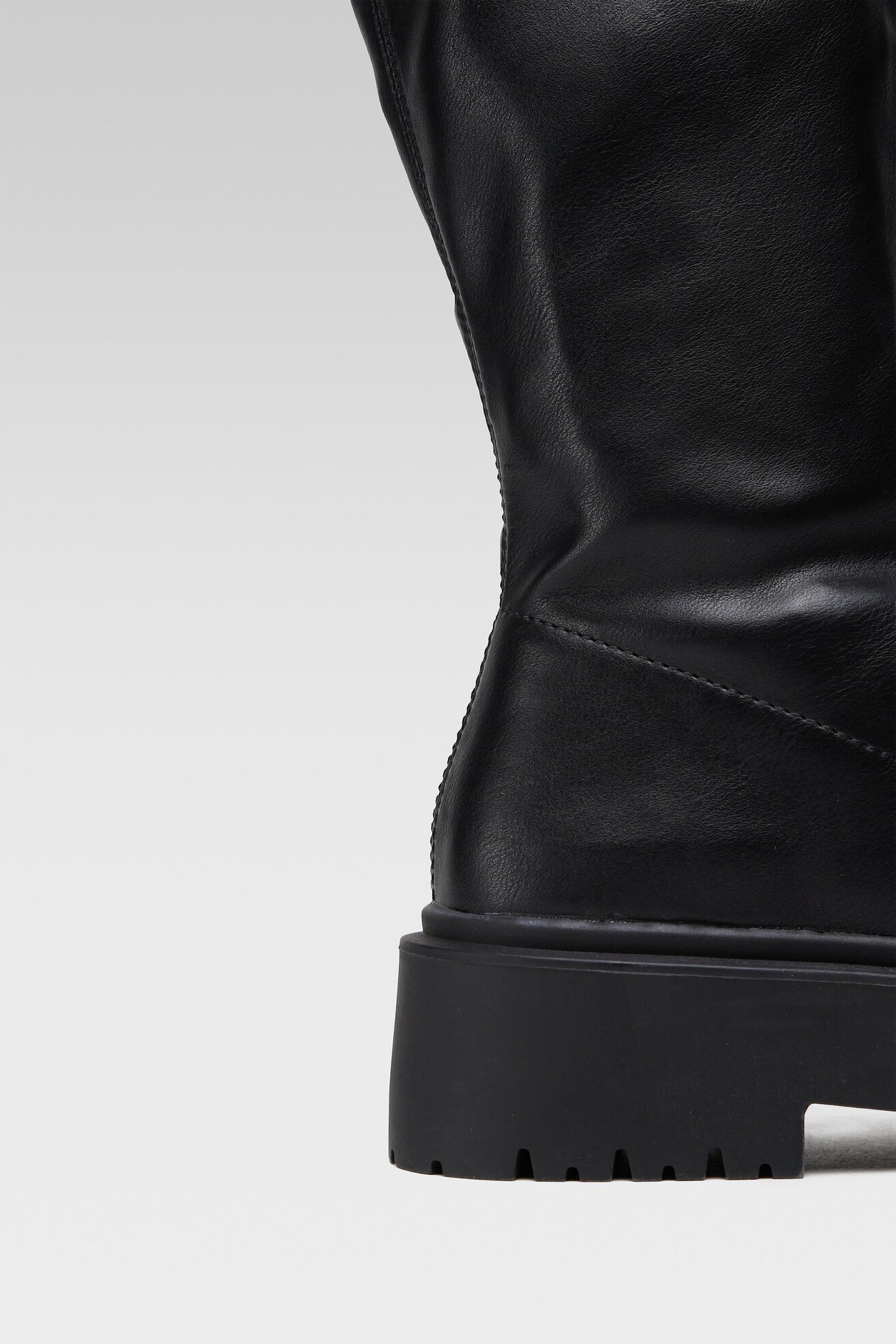 Csizma DeeZee WS1901-03 FEKETE