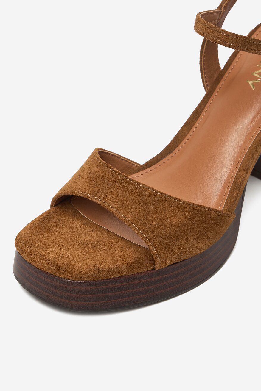 
                Сандалі Jenny ВЕРБЛЮЖИЙ - 5906751669600