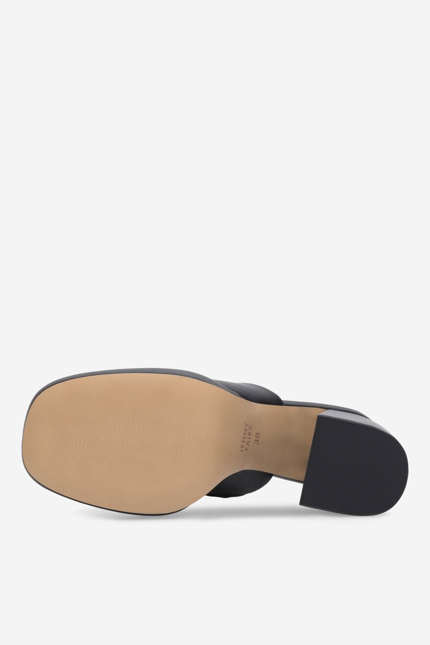 
                Шльопанець Jenny Fairy ЧОРНИЙ - 5905588541868