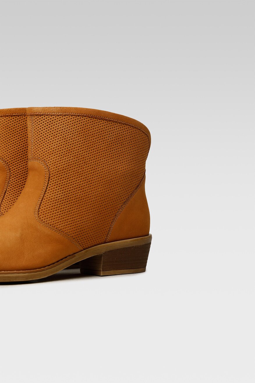 
                Lasocki - Botki skórzane - 5904248419806