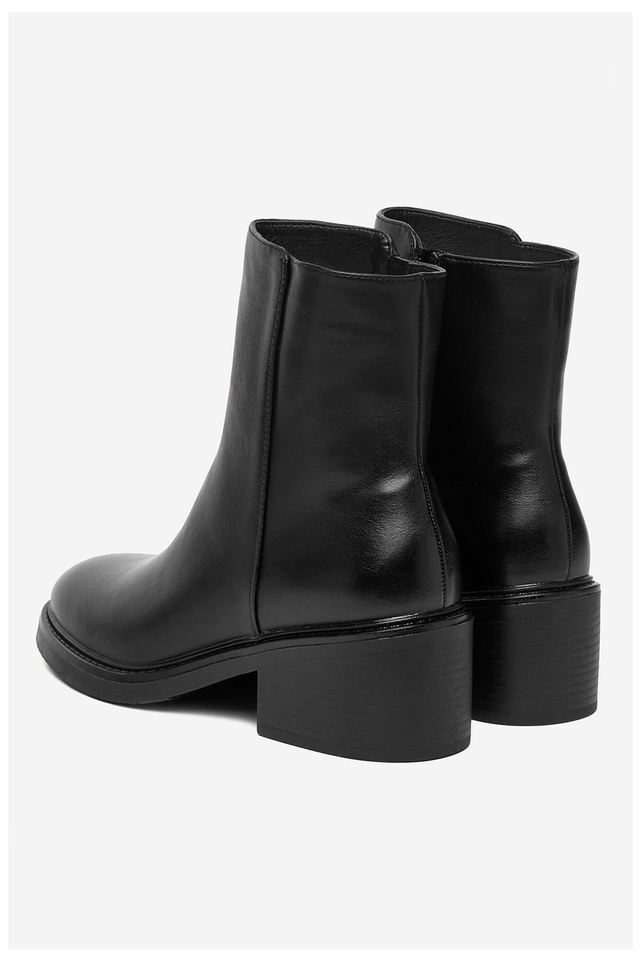 Kratke čizme Jenny CEO-HY20242-4A CRNA