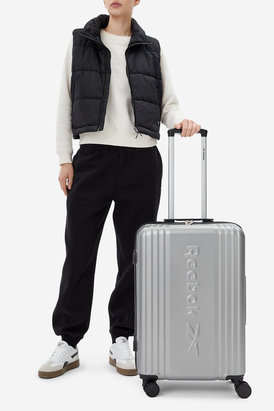 
                Bőrönd Reebok EZÜST - 5904862301488