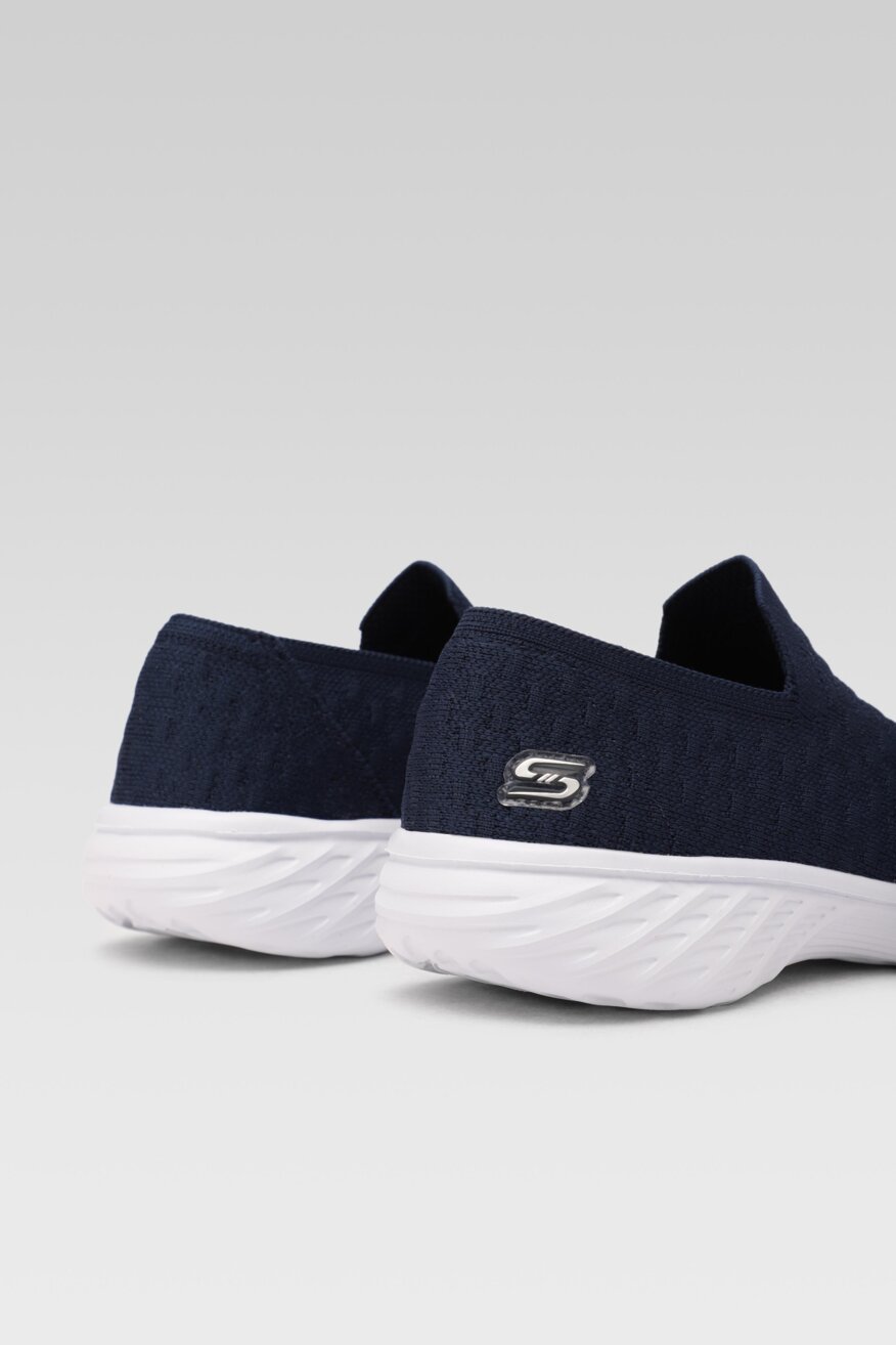 
                Skechers - Obuwie sportowe granatowe - 5903698285672