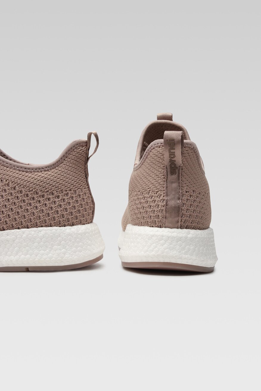 
                Спортни обувки Sprandi БЕЖОВ - 5904862746197