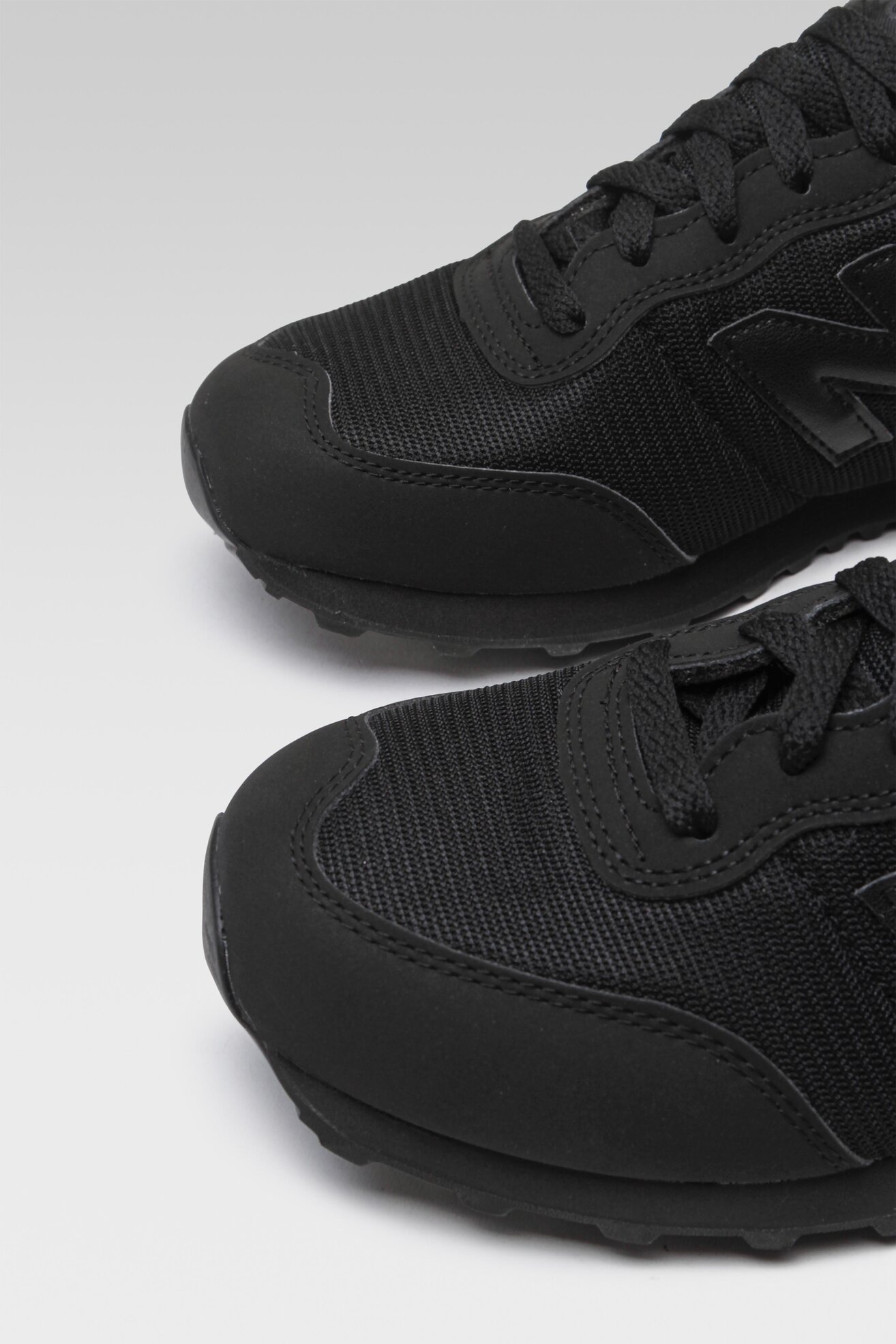 Obuwie sportowe New Balance GM400MA1 Czarny