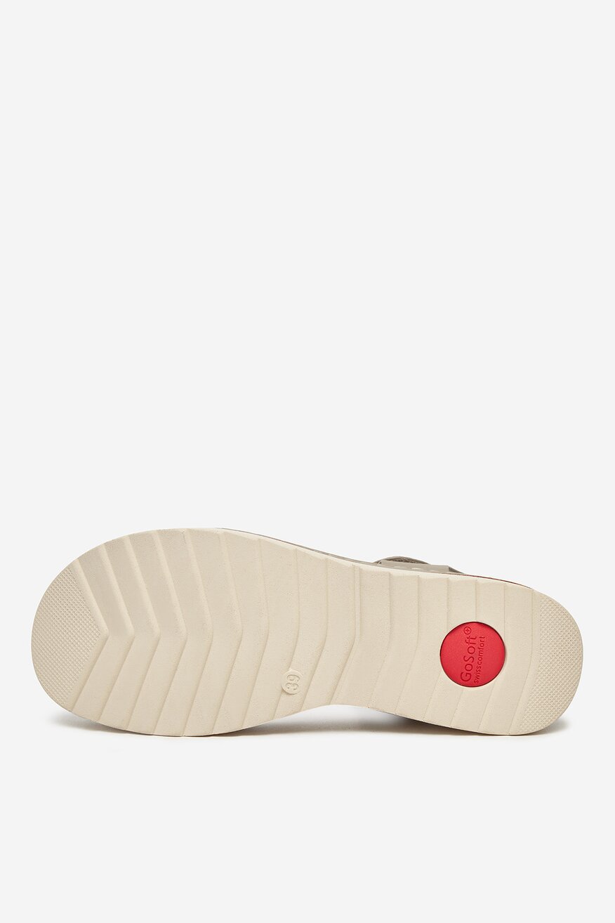 Go Soft - Sandały na koturnie - 5906751043950